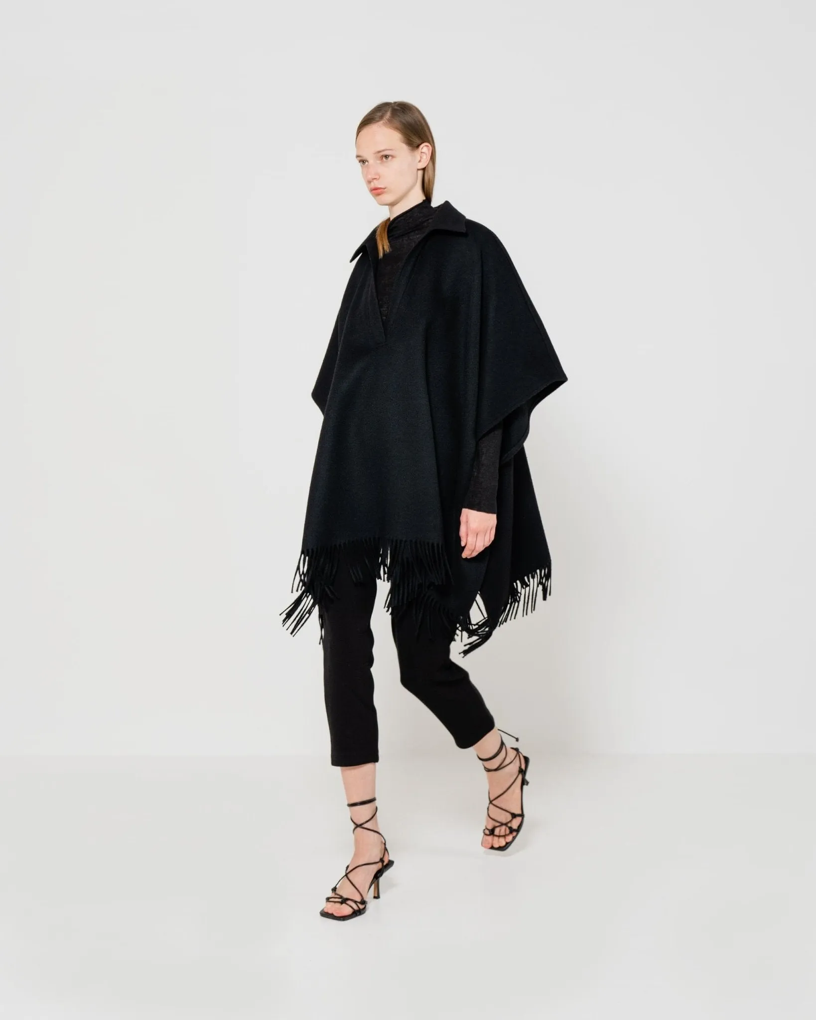 Fringe Wool Poncho | Black