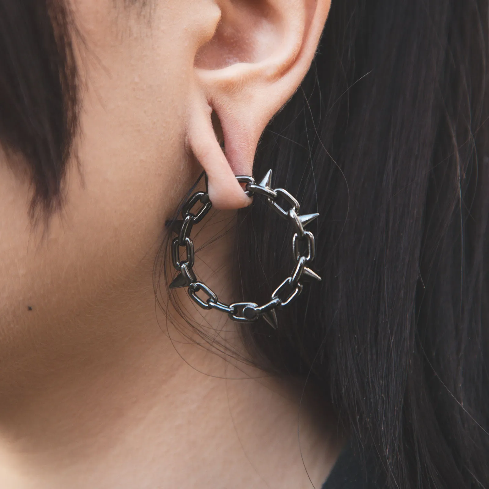 Spike Chain Hoop Black PVD Ear Weight